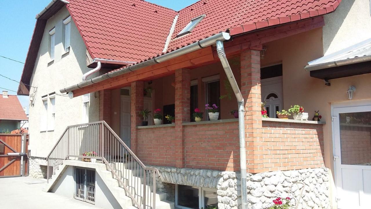 Pal Utcai Apartman Μίσκολτς Εξωτερικό φωτογραφία